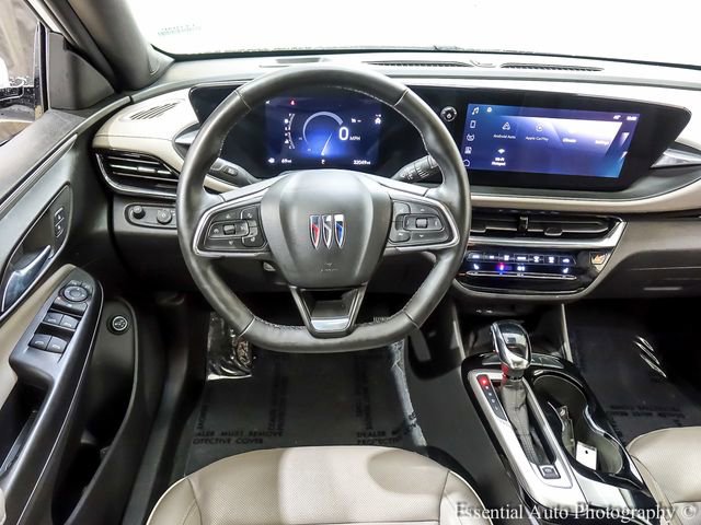 Certified 2025 Buick Envista Preferred FWD image 2