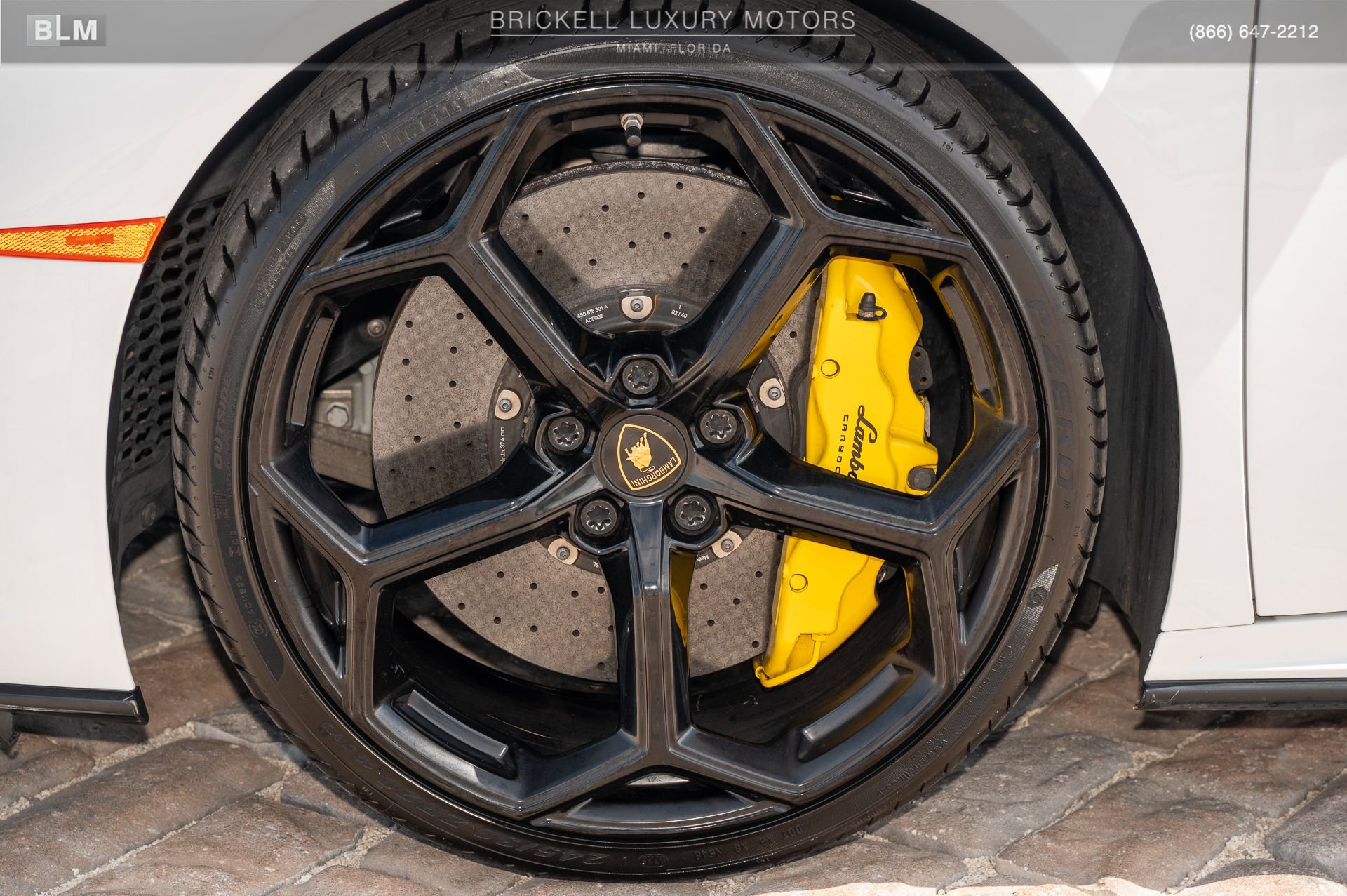 Used 2020 Lamborghini Huracan EVO image 40