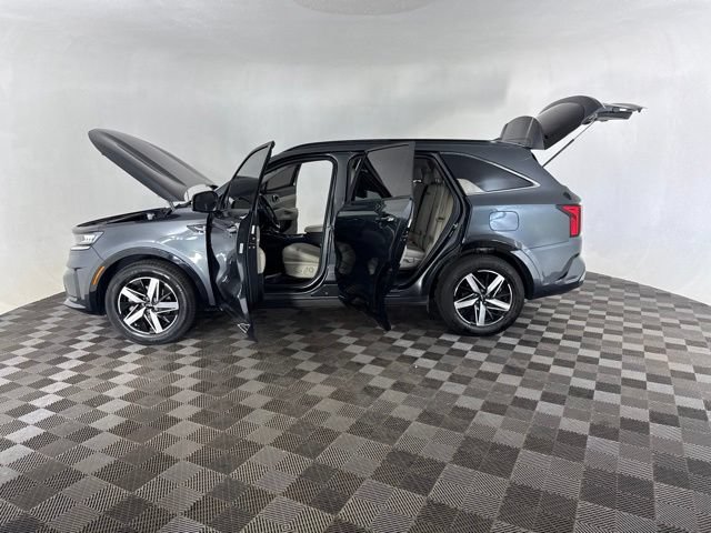 Used 2023 Kia Sorento S w/ Panoramic Sunroof Package FWD image 9