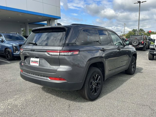 New 2026 Jeep Grand Cherokee Altitude AWD/4WD image 6