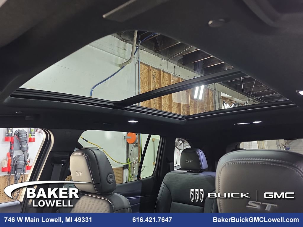 New 2026 Buick Enclave Sport Touring w/ Power Package image 32