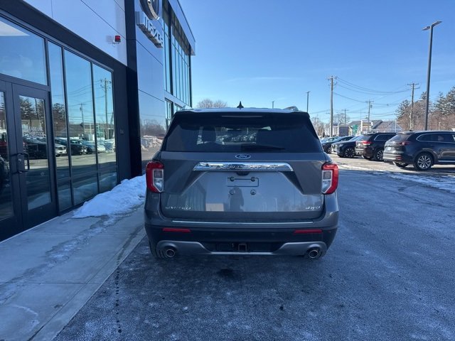 Used 2022 Ford Explorer Limited w/ Equipment Group 301A image 4