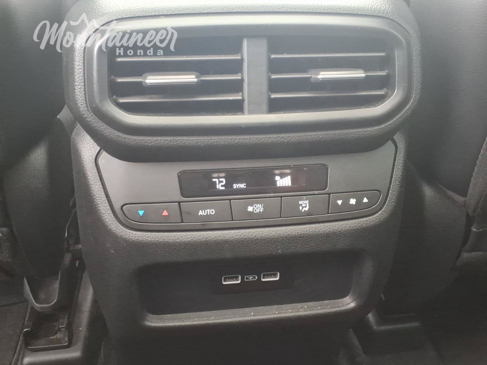 Used 2023 Honda Pilot Touring image 35