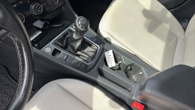 Used 2020 Volkswagen Jetta R-Line w/ R-Line Cold Weather Package FWD image 14