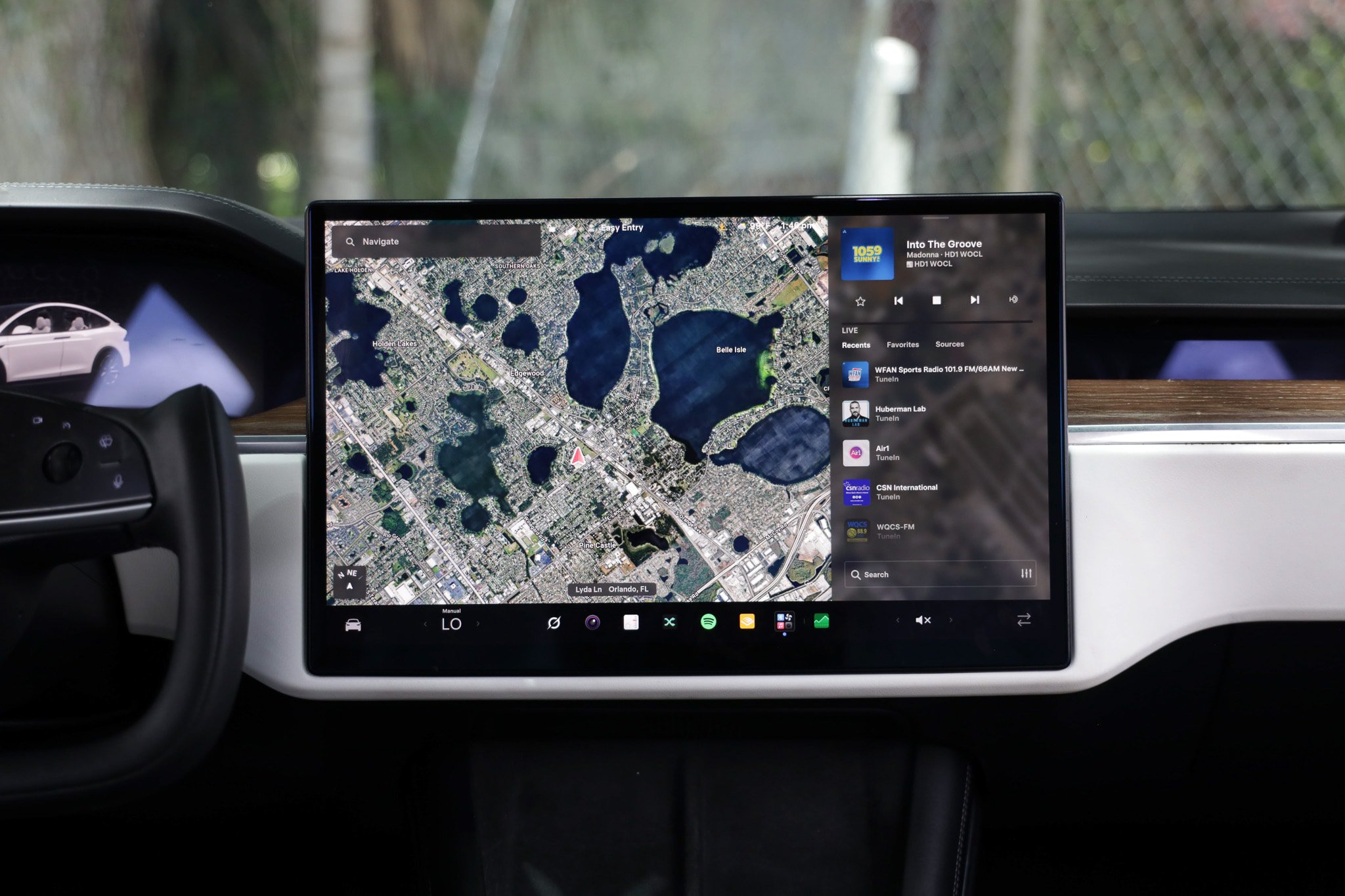 Used 2022 Tesla Model X AWD/4WD image 45