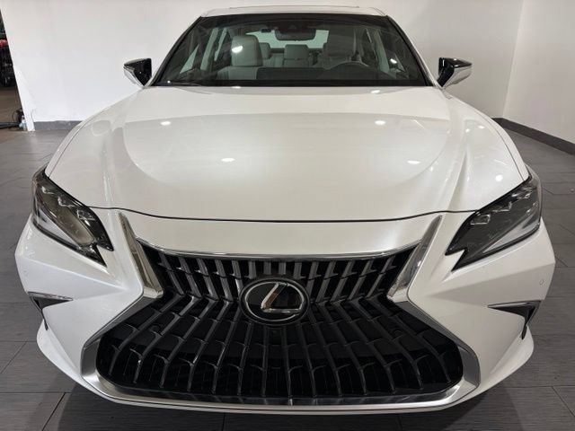 Used 2025 Lexus ES 300h Ultra Luxury w/ Accessory Package (Z1) FWD image 8