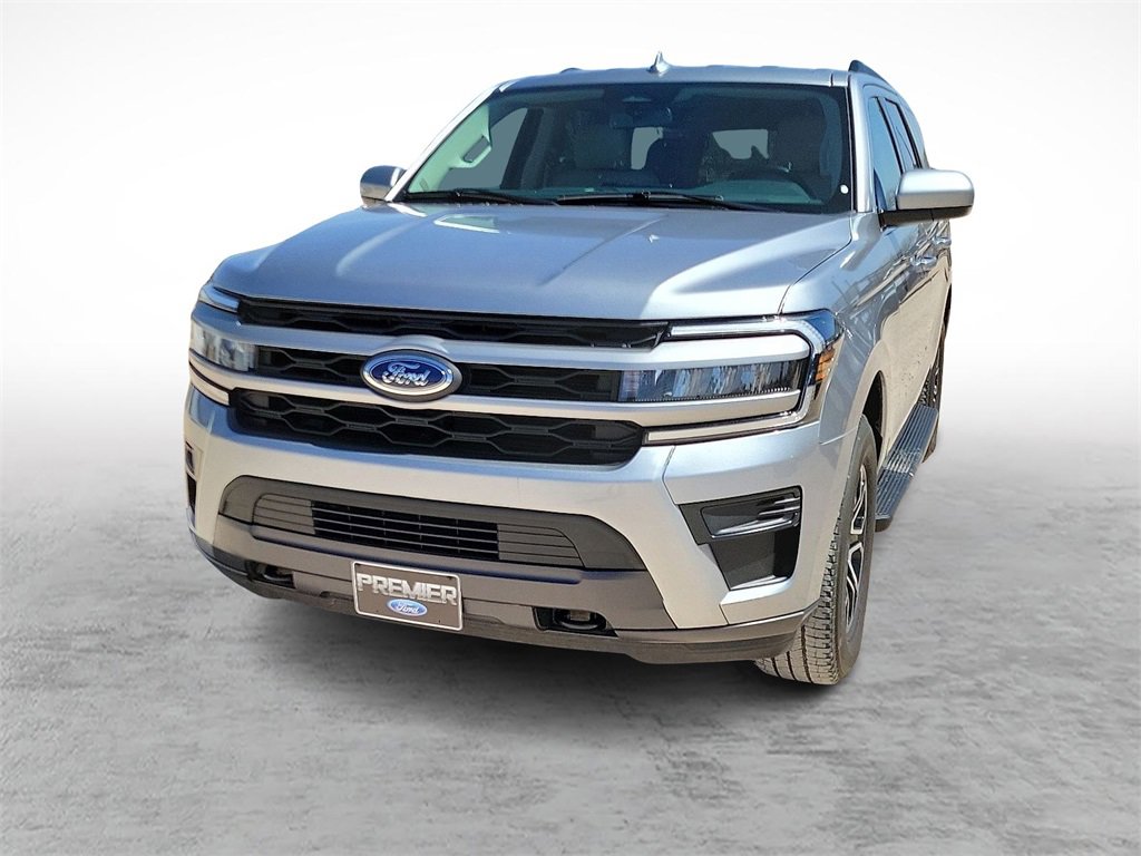 Used 2022 Ford Expedition XLT image 4