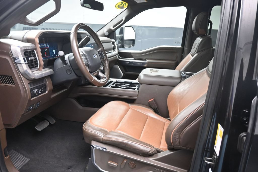 Used 2025 Ford F250 King Ranch AWD/4WD image 17
