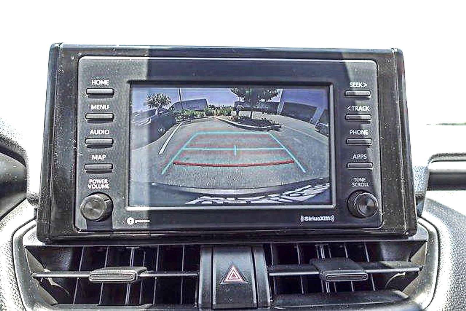 Used 2021 Toyota RAV4 LE AWD/4WD image 19