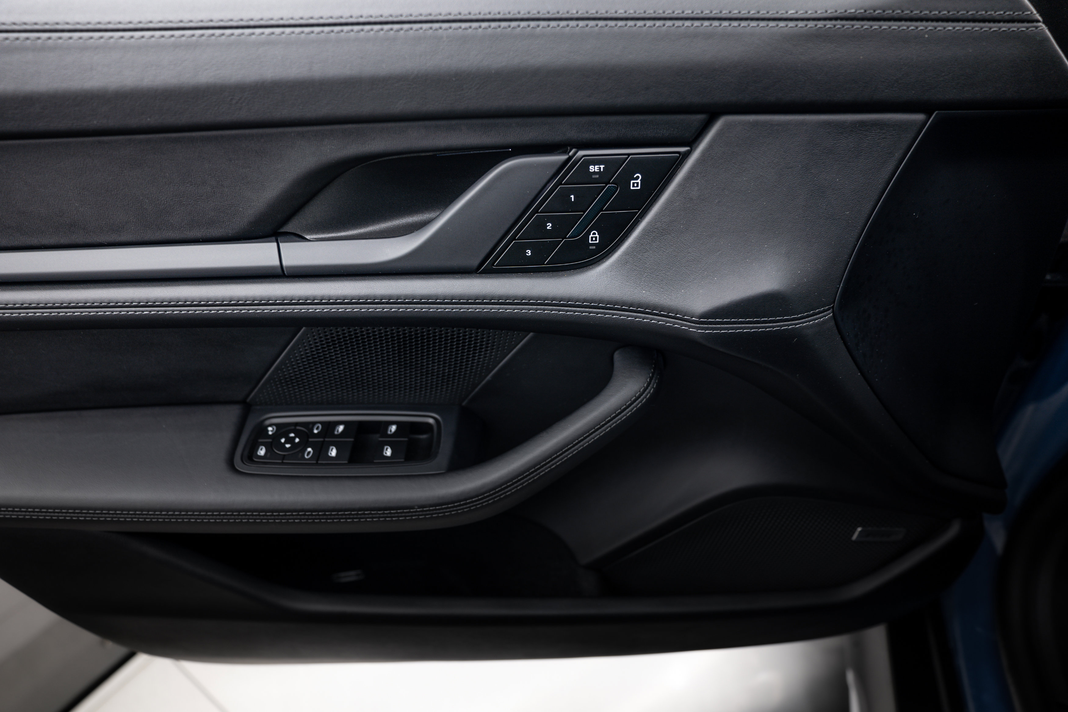 Certified 2024 Porsche Taycan 4 Cross Turismo image 17