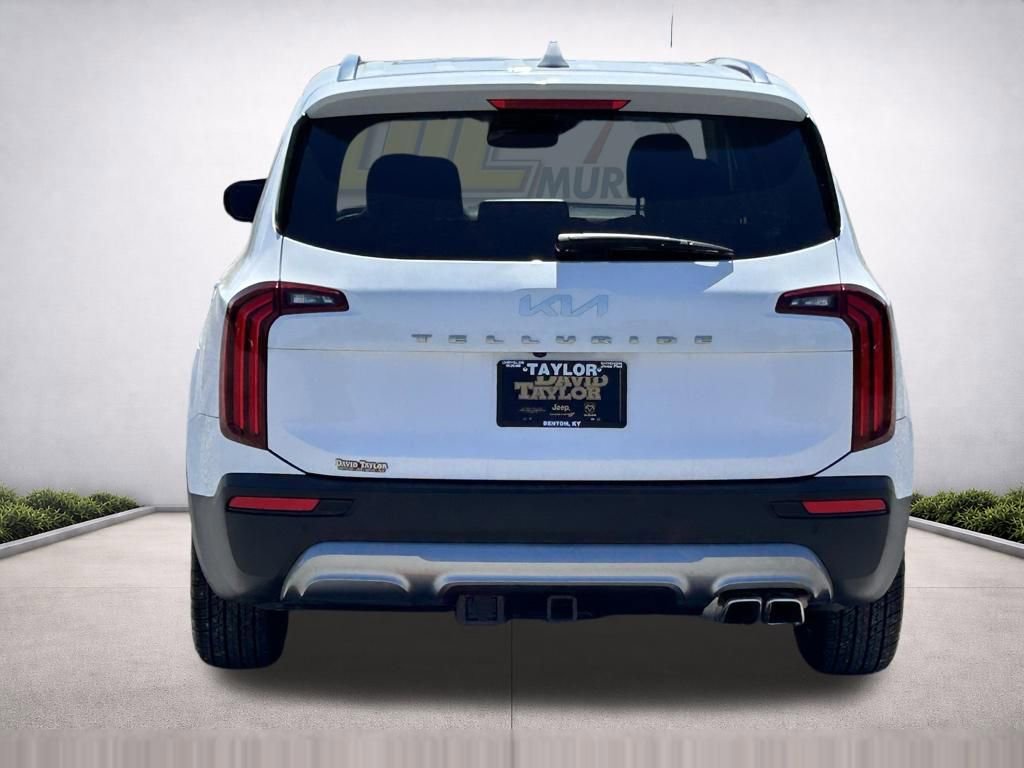 Used 2022 Kia Telluride SX w/ Towing Package FWD image 7