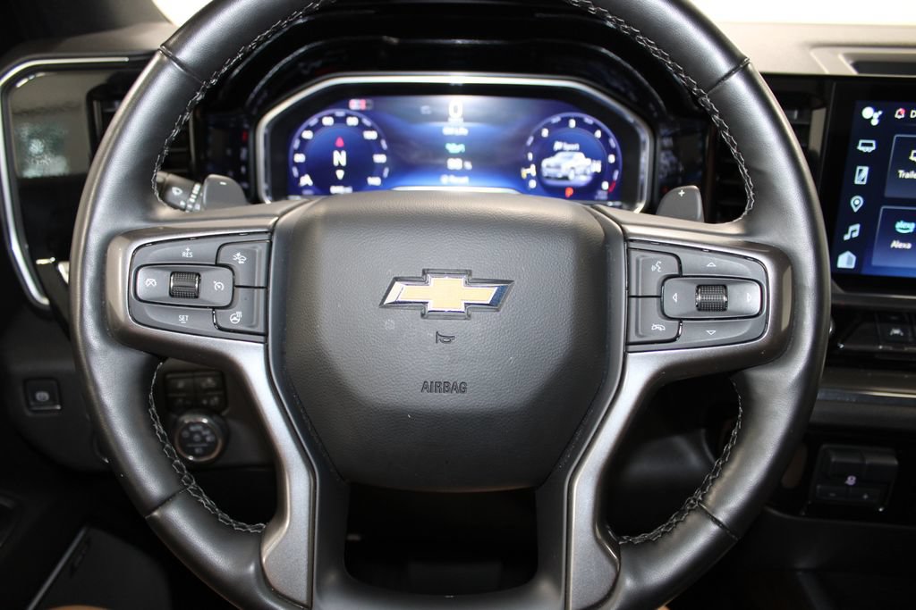 Used 2024 Chevrolet Silverado 1500 High Country w/ Technology Package AWD/4WD image 38