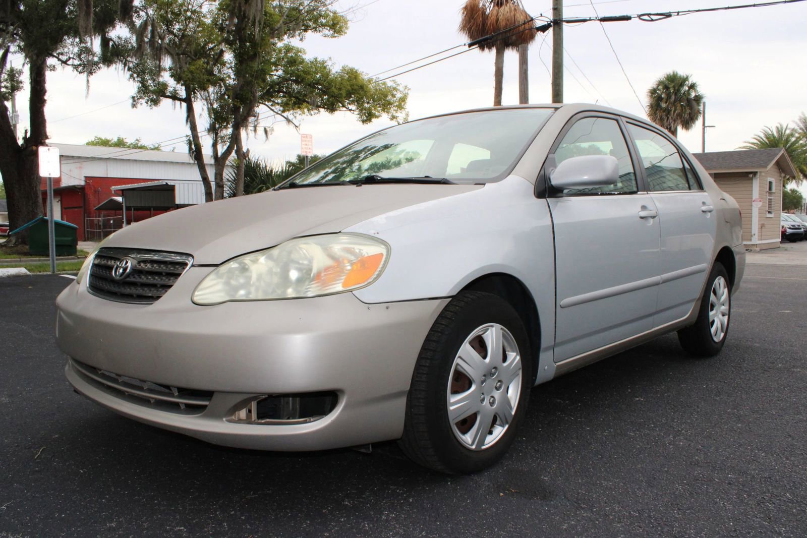 Used 2005 Toyota Corolla CE FWD image 2