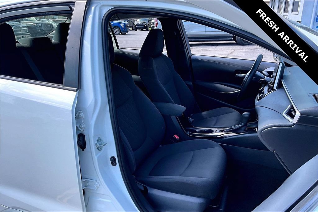 Used 2020 Toyota Corolla LE FWD image 27