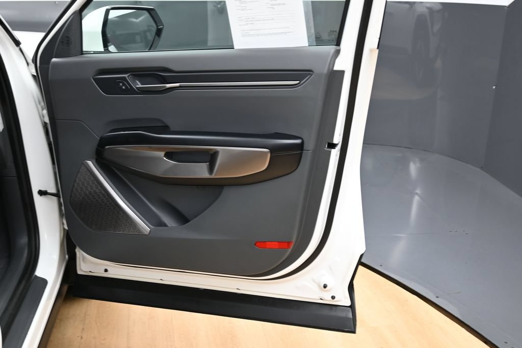 Used 2024 Kia EV9 Light RWD image 38
