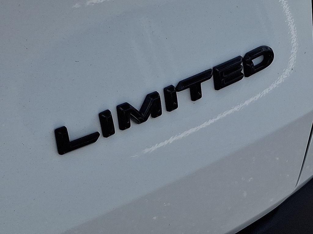 Certified 2025 Toyota Grand Highlander FWD image 32