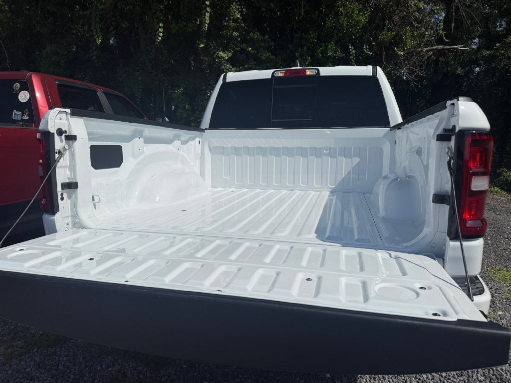 Used 2025 RAM 1500 Big Horn RWD image 30