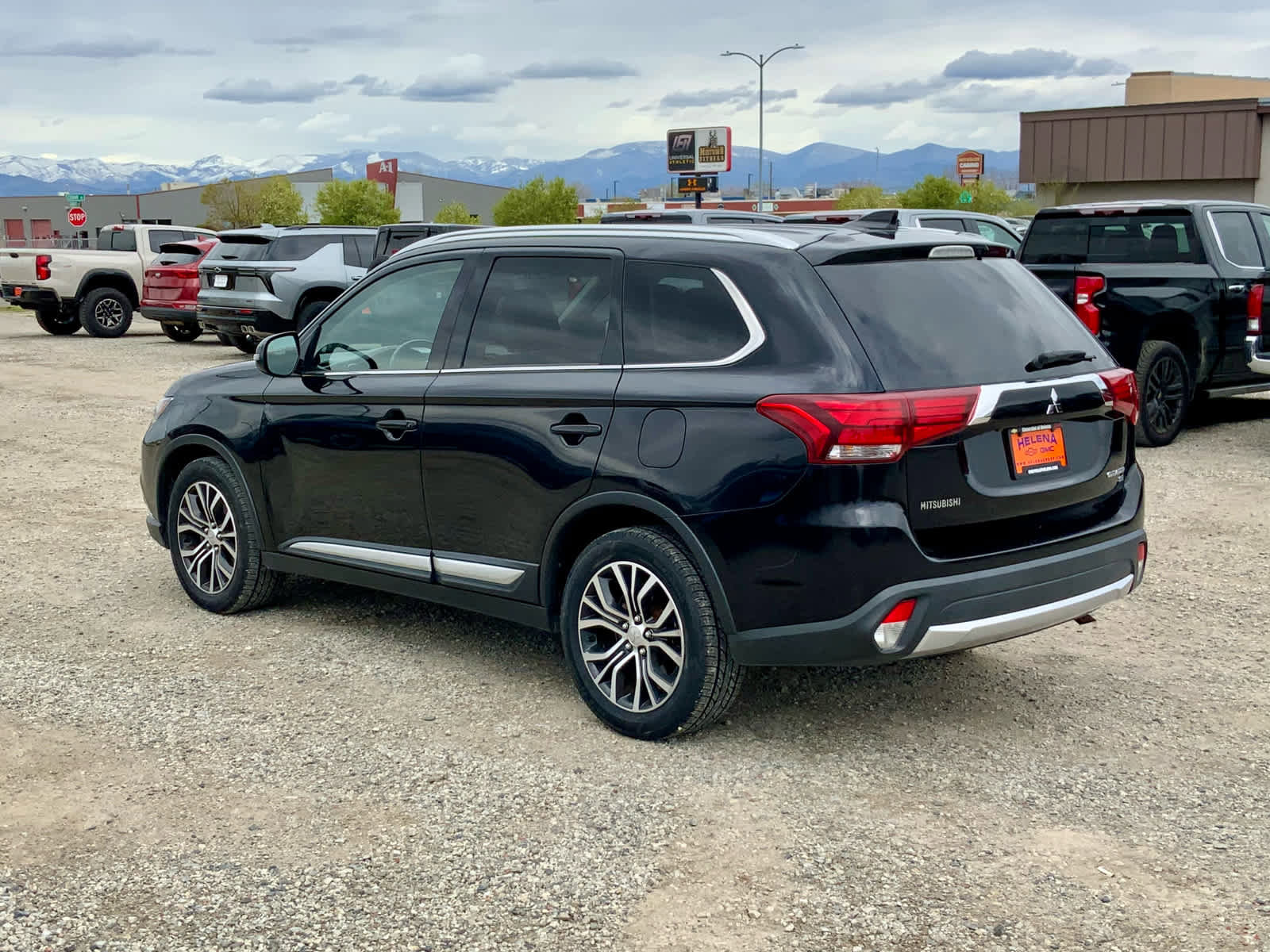 Used 2018 Mitsubishi Outlander SEL AWD/4WD image 3