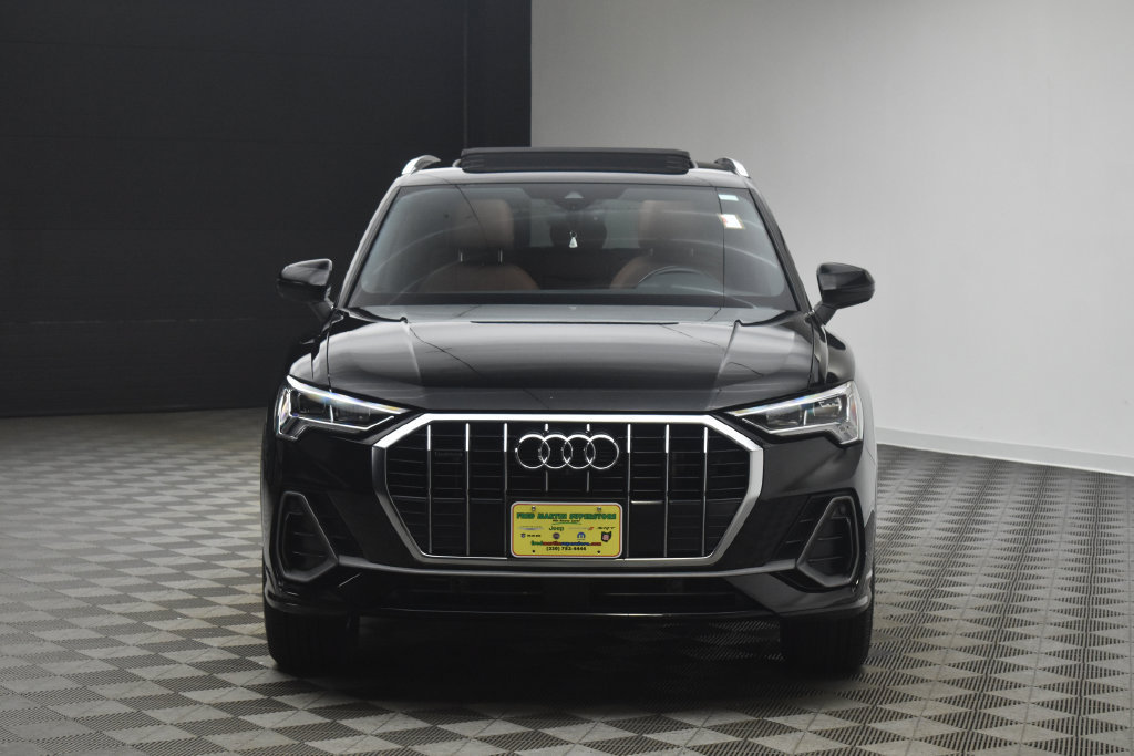Used 2022 Audi Q3 2.0T Premium Plus AWD/4WD image 17