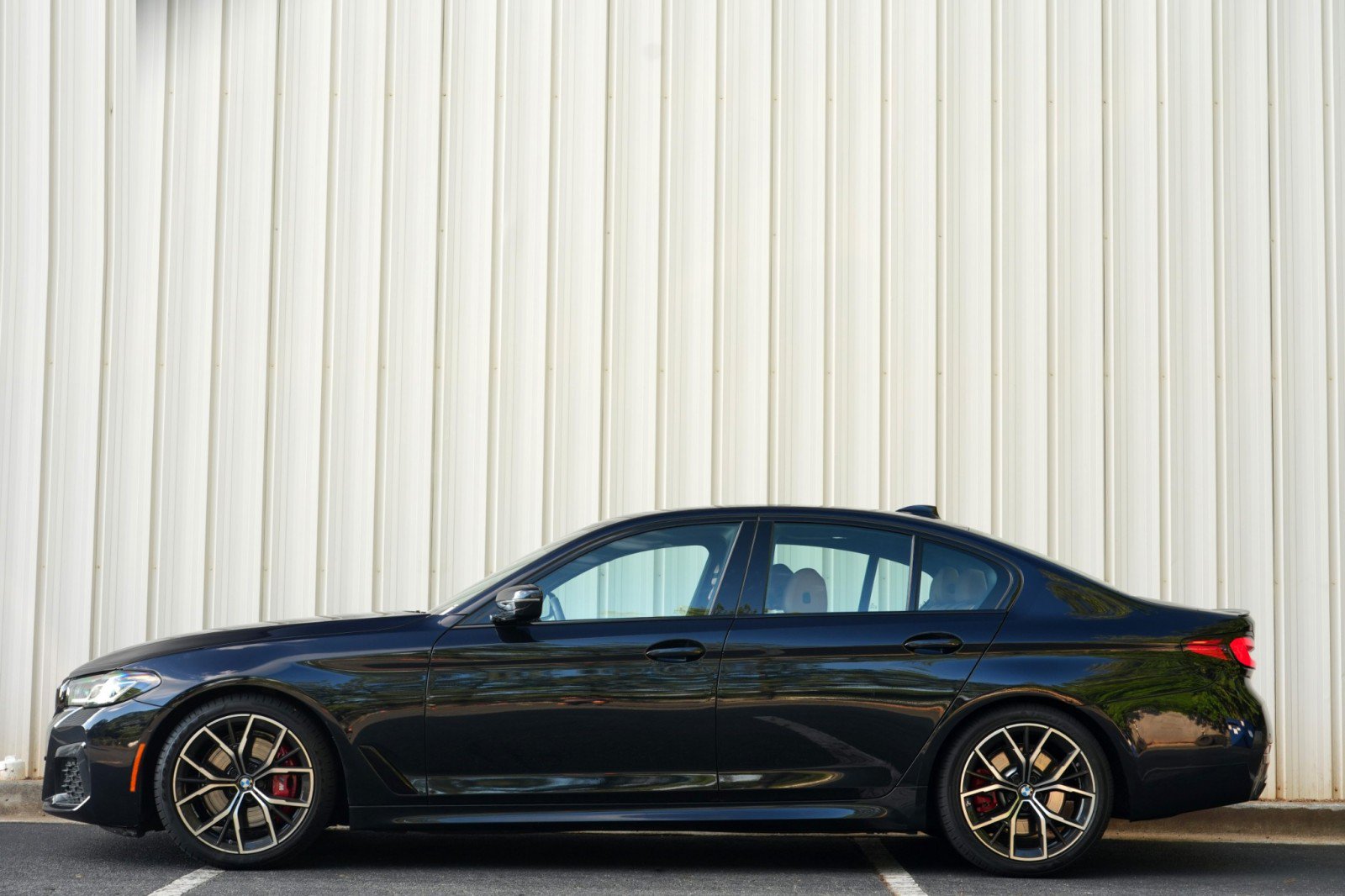Used 2023 BMW 530i xDrive w/ M Sport Package AWD/4WD image 9