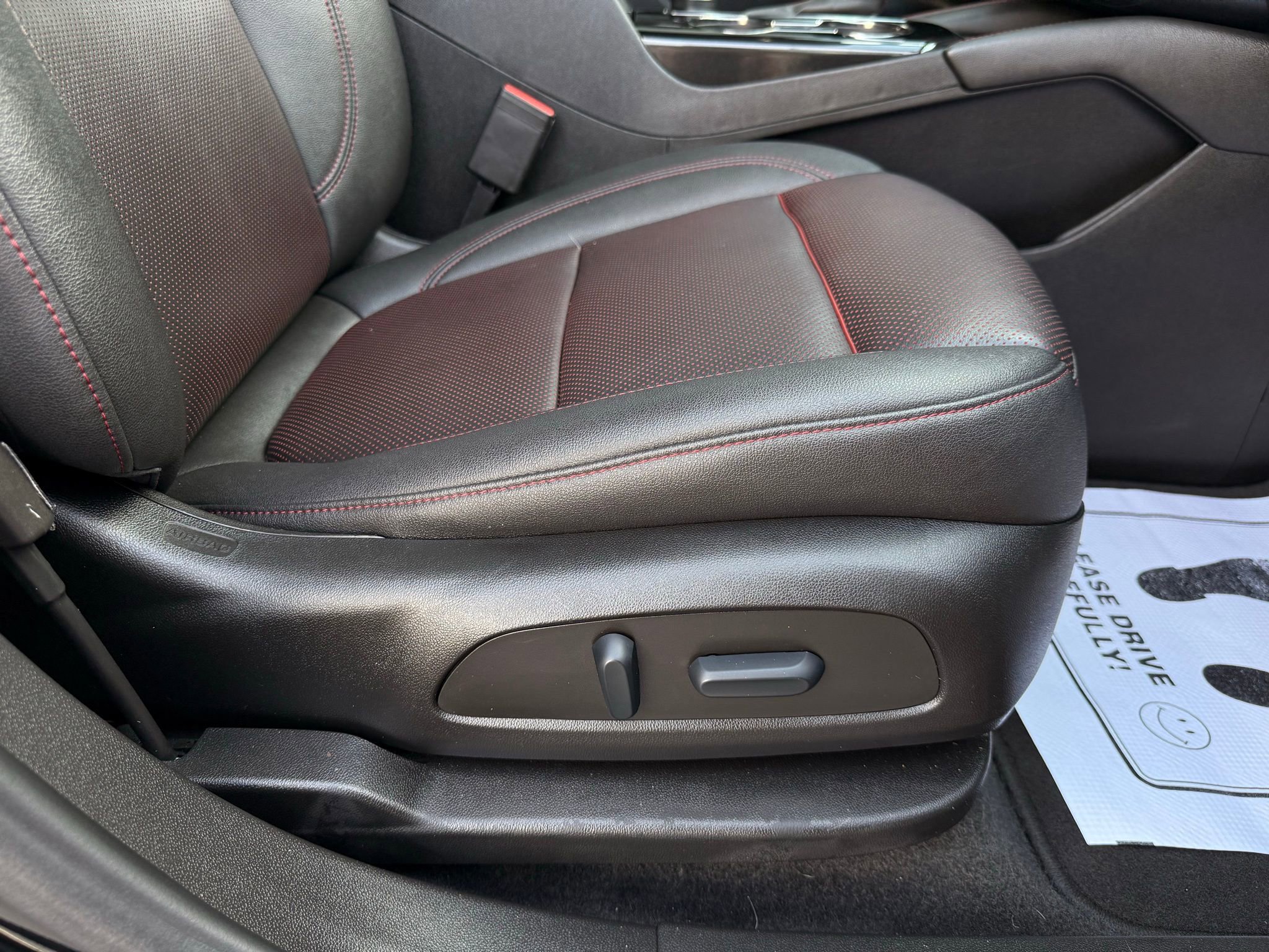 Used 2022 Chevrolet Blazer RS image 21