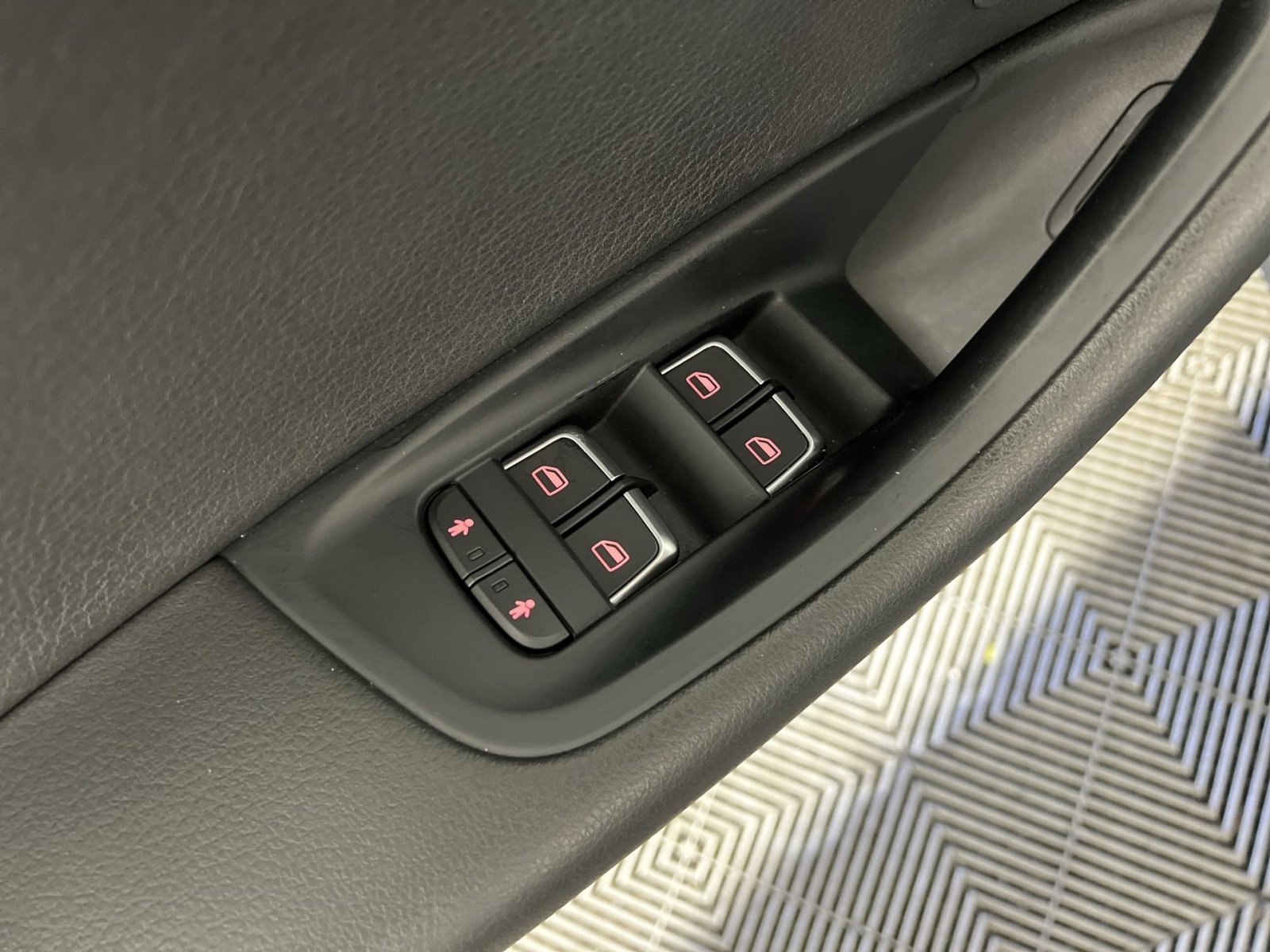 Used 2018 Audi A6 3.0T Premium Plus w/ Premium Plus Package image 15