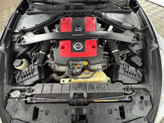 Used 2019 Nissan 370Z NISMO RWD image 23