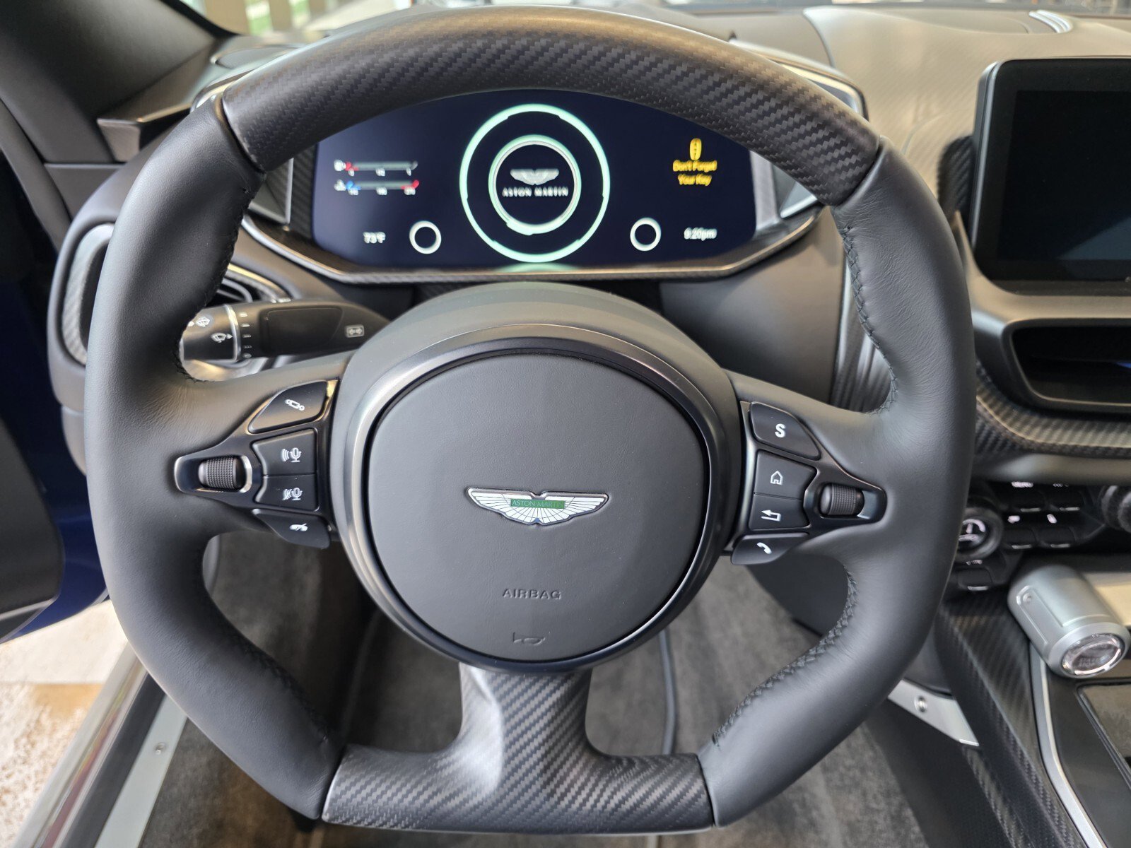 Used 2024 Aston Martin Valour Coupe image 10