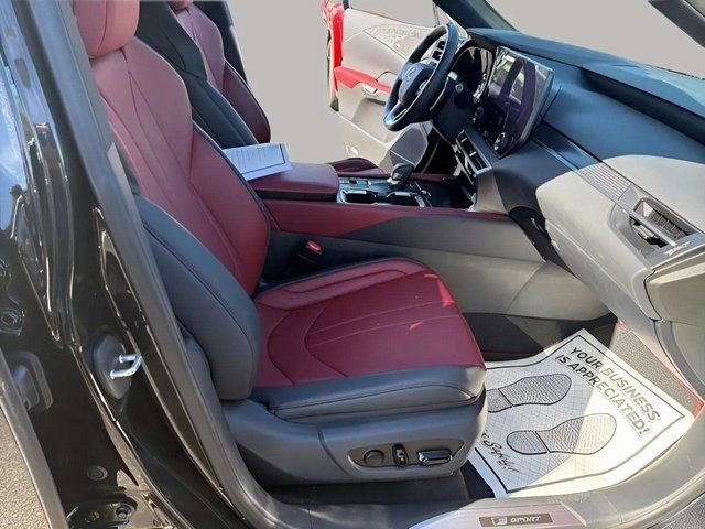 Used 2024 Lexus RX 350 F Sport w/ Convenience Package image 31