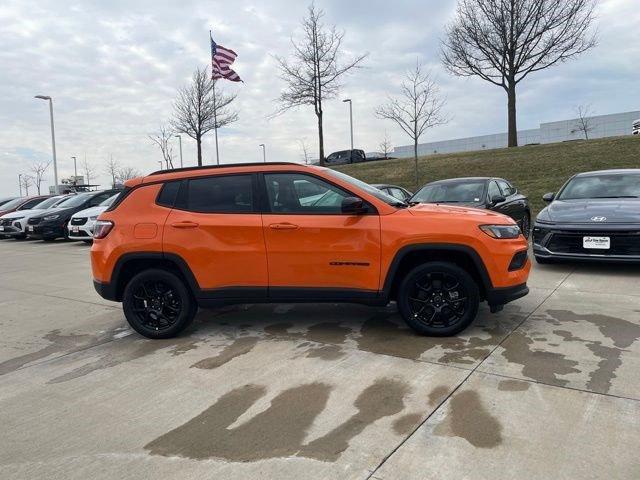 New 2026 Jeep Compass Latitude AWD/4WD image 7