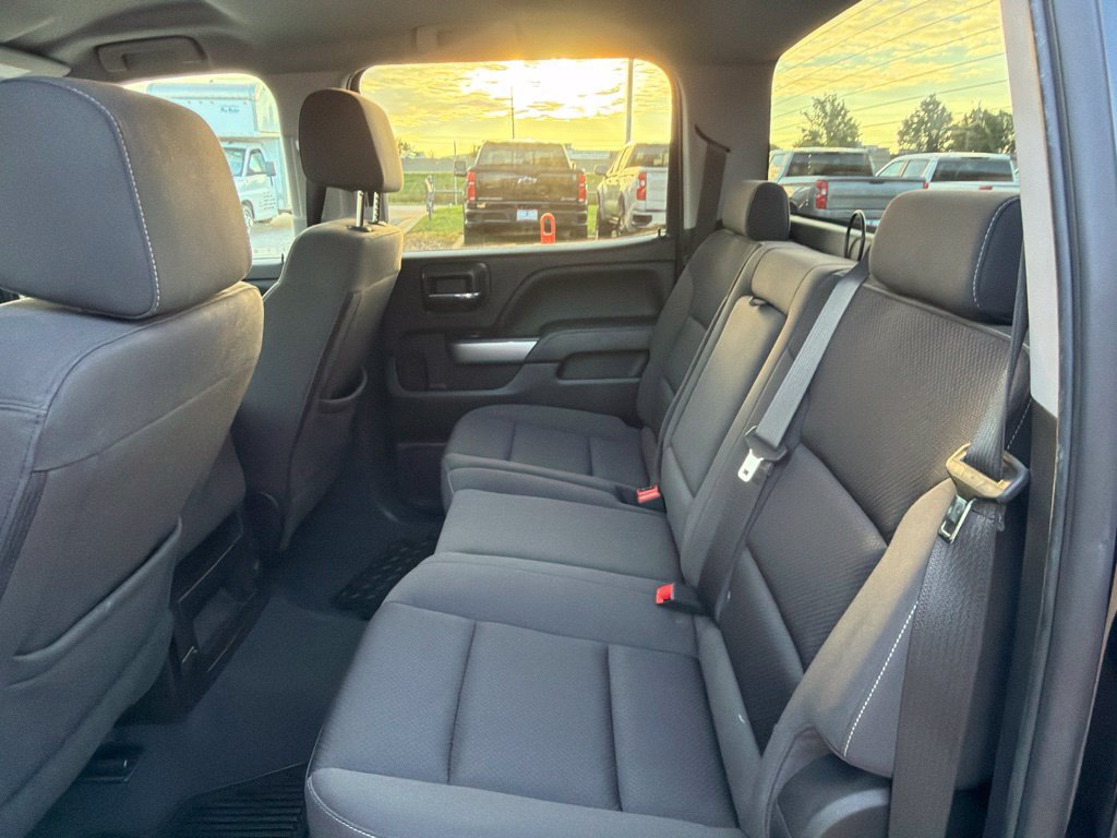 Used 2018 Chevrolet Silverado 1500 LT w/ All Star Edition AWD/4WD image 12