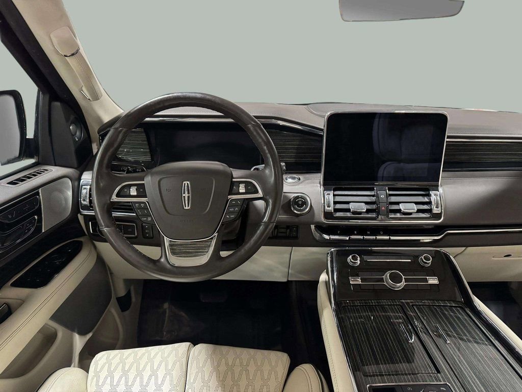 Used 2021 Lincoln Navigator L Black Label w/ Special Edition Package image 22