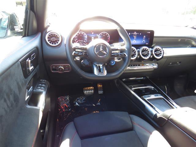 Used 2025 Mercedes-Benz GLB 35 AMG 4MATIC image 11