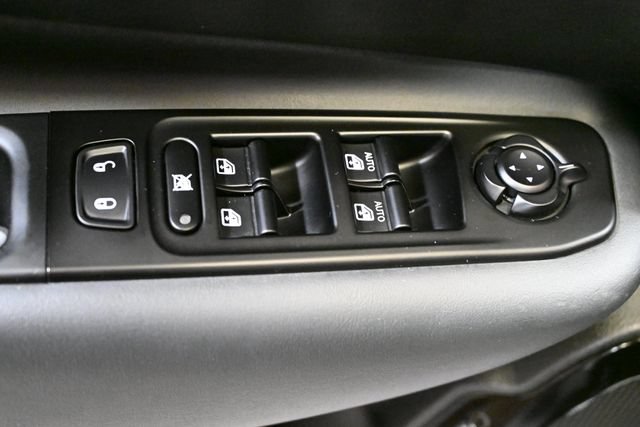 Used 2020 Jeep Renegade Altitude AWD/4WD image 43