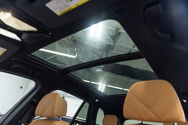Used 2026 BMW X5 xDrive40i AWD/4WD image 13