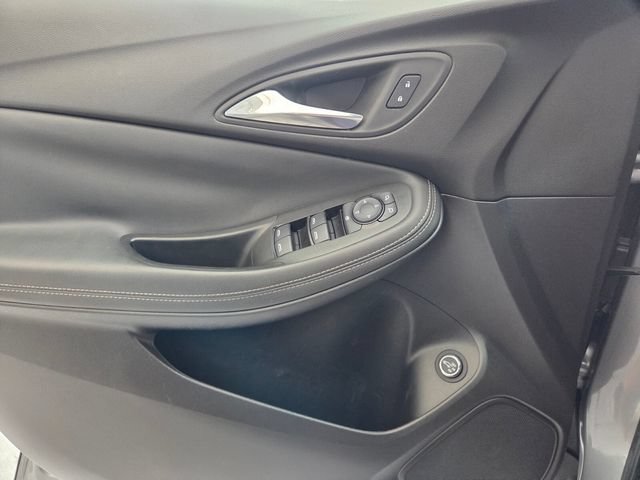 Used 2023 Buick Encore GX Select FWD image 19
