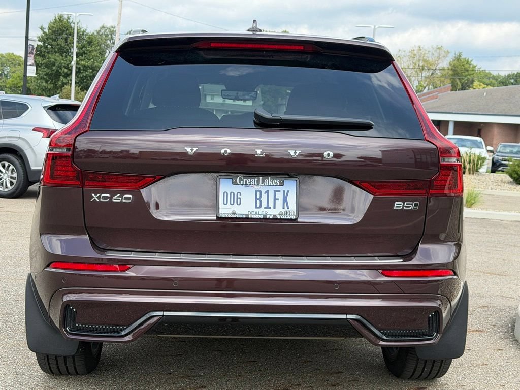 New 2026 Volvo XC60 B5 Plus w/ Climate Package AWD/4WD image 4