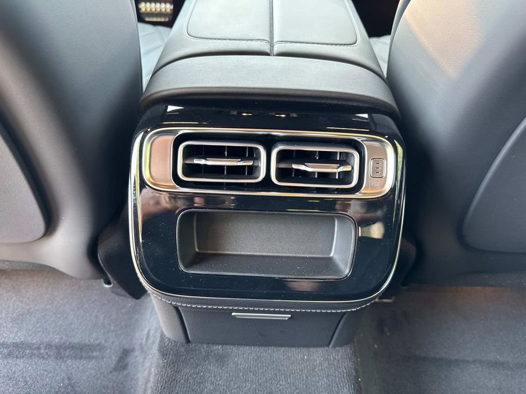 New 2025 Mercedes-Benz S 580 4MATIC Sedan image 14