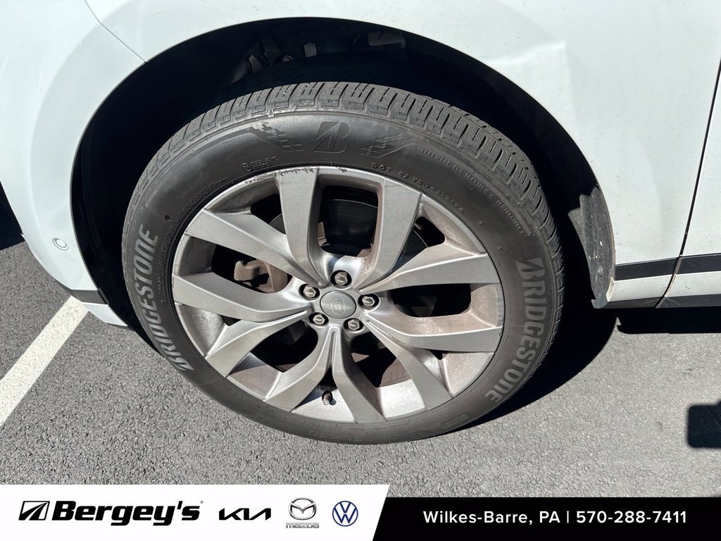 Used 2020 Land Rover Range Rover Evoque SE AWD/4WD image 12