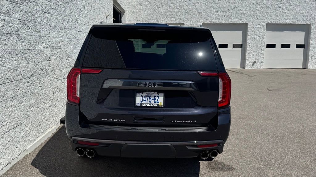Used 2023 GMC Yukon XL Denali Ultimate image 8