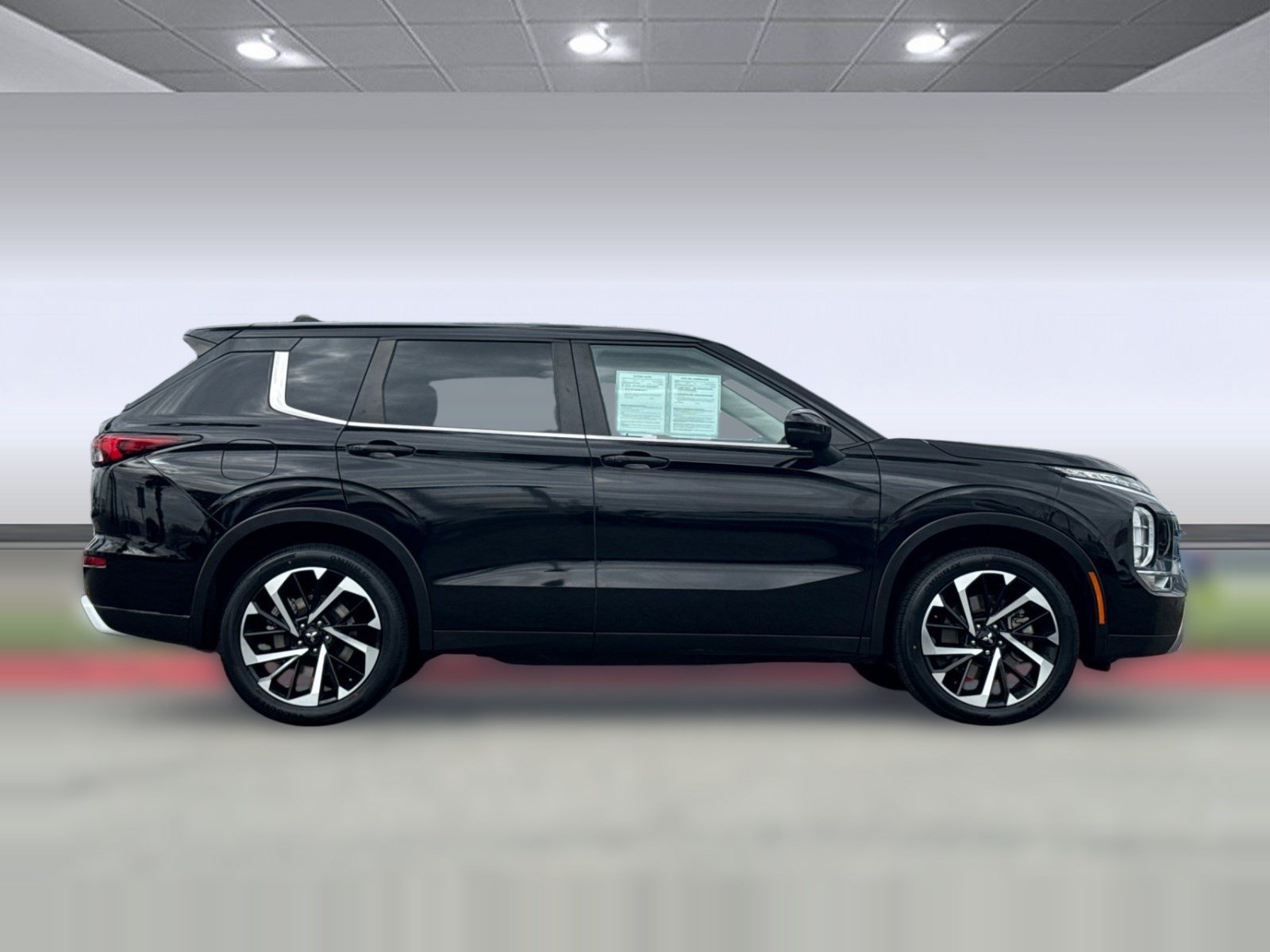 Used 2024 Mitsubishi Outlander SE AWD/4WD image 8