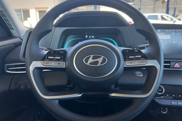 New 2026 Hyundai Elantra Hybrid FWD image 20