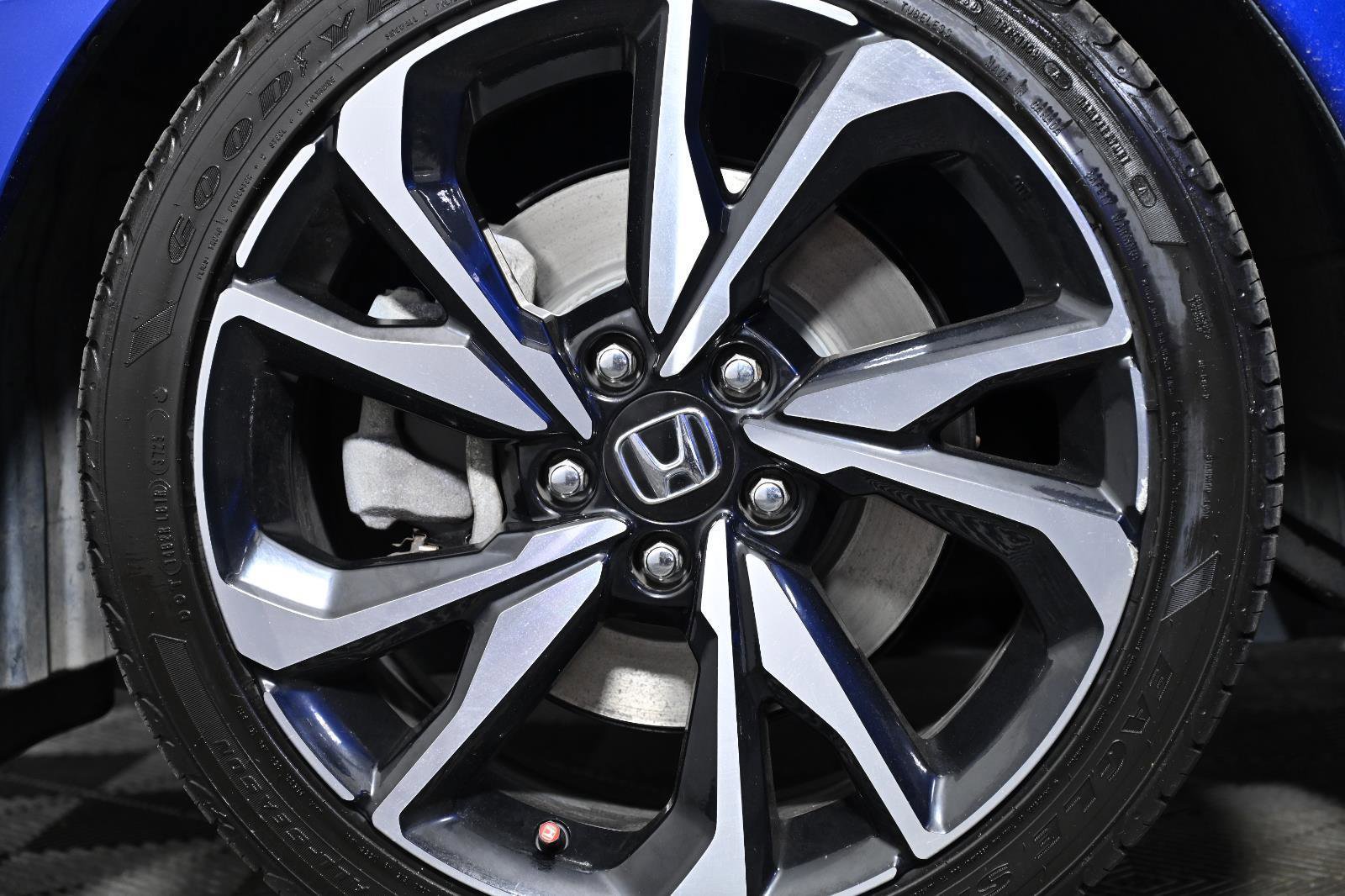 Used 2018 Honda Civic Si image 45