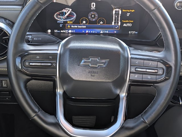 Used 2026 Chevrolet Colorado ZR2 w/ Technology Package AWD/4WD image 13