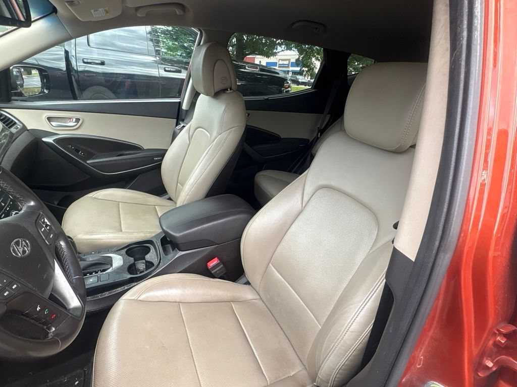 Used 2017 Hyundai Santa Fe Sport FWD image 17