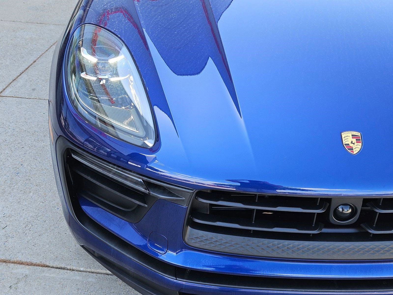 Certified 2026 Porsche Macan image 12