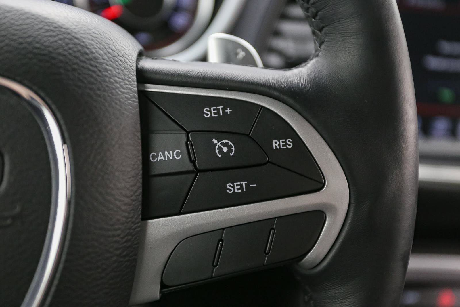 Used 2015 Dodge Challenger R/T Plus image 35