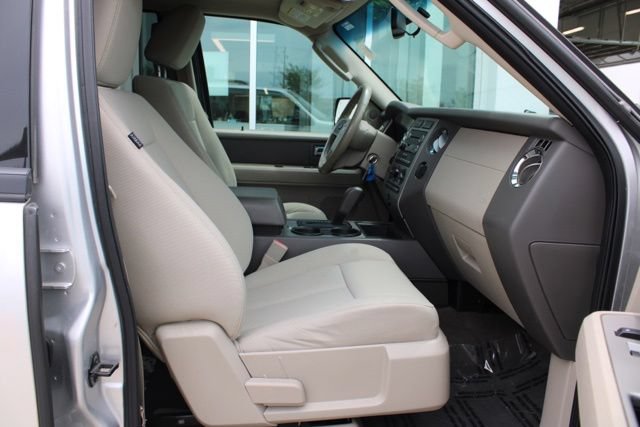 Used 2011 Ford Expedition XLT AWD/4WD image 19