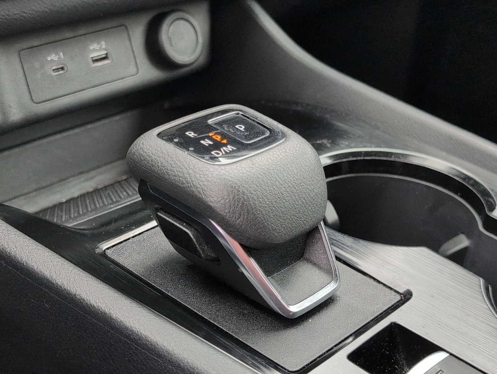 Used 2023 Nissan Rogue SV image 29