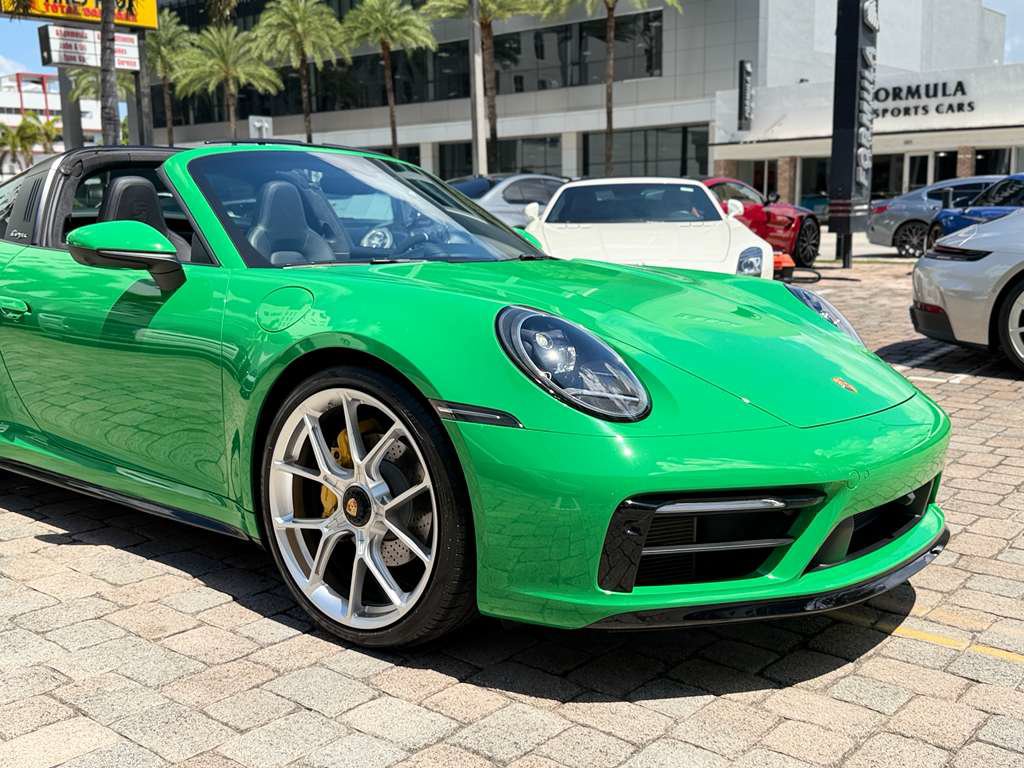 Used 2021 Porsche 911 Targa 4 AWD/4WD image 8